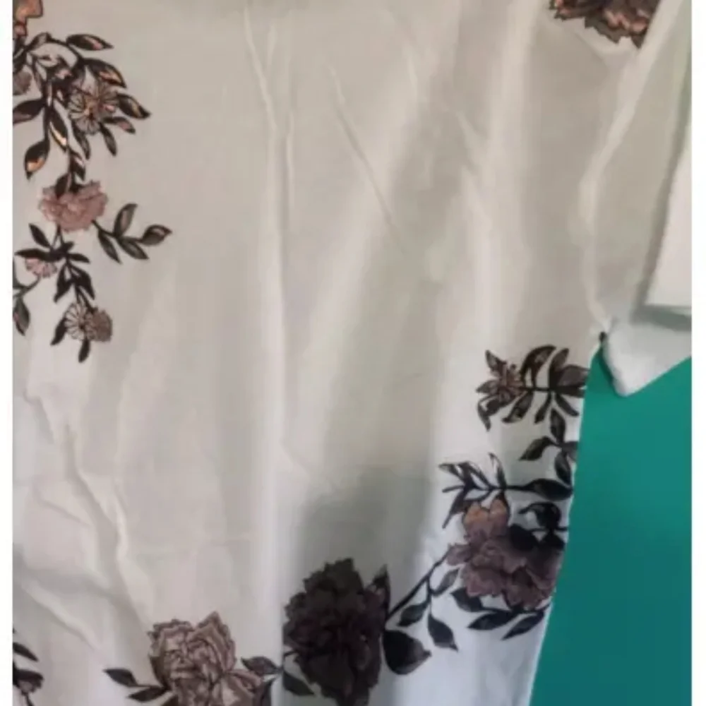 Victoria's Secret Shanghai 2017 XS With Bonus Purple Medium Length Sleeve Shirt - Picture 12 of 12